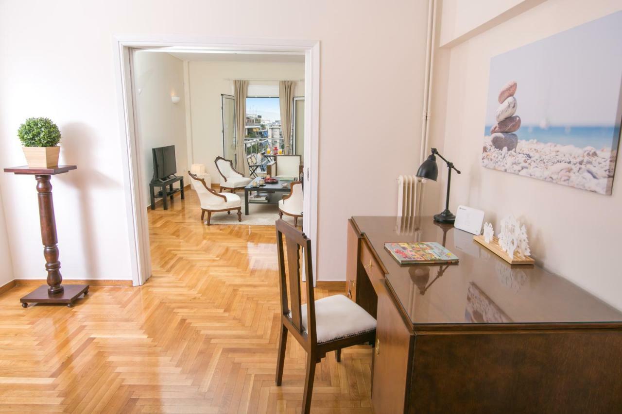 Magnificent luxury retrostyle flat Acropolis view Apartment Atena Exterior foto